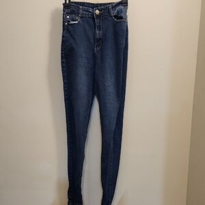 Stylish Indigo Women's Skinny Jeans (B17)